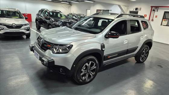RENAULT DUSTER 1.3 TCE FLEX ICONIC PLUS X-TRONIC